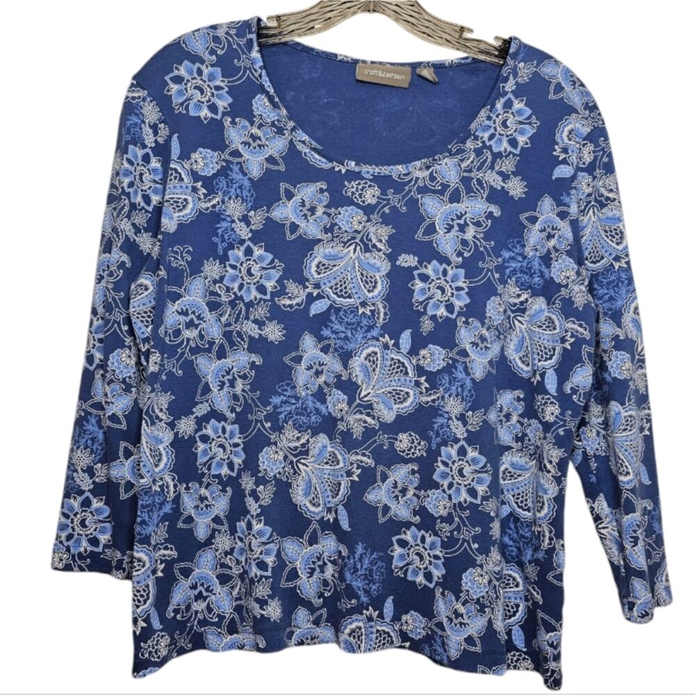 Croft and Barrow Scoop Nech Long Sleeve Floral Top Medium